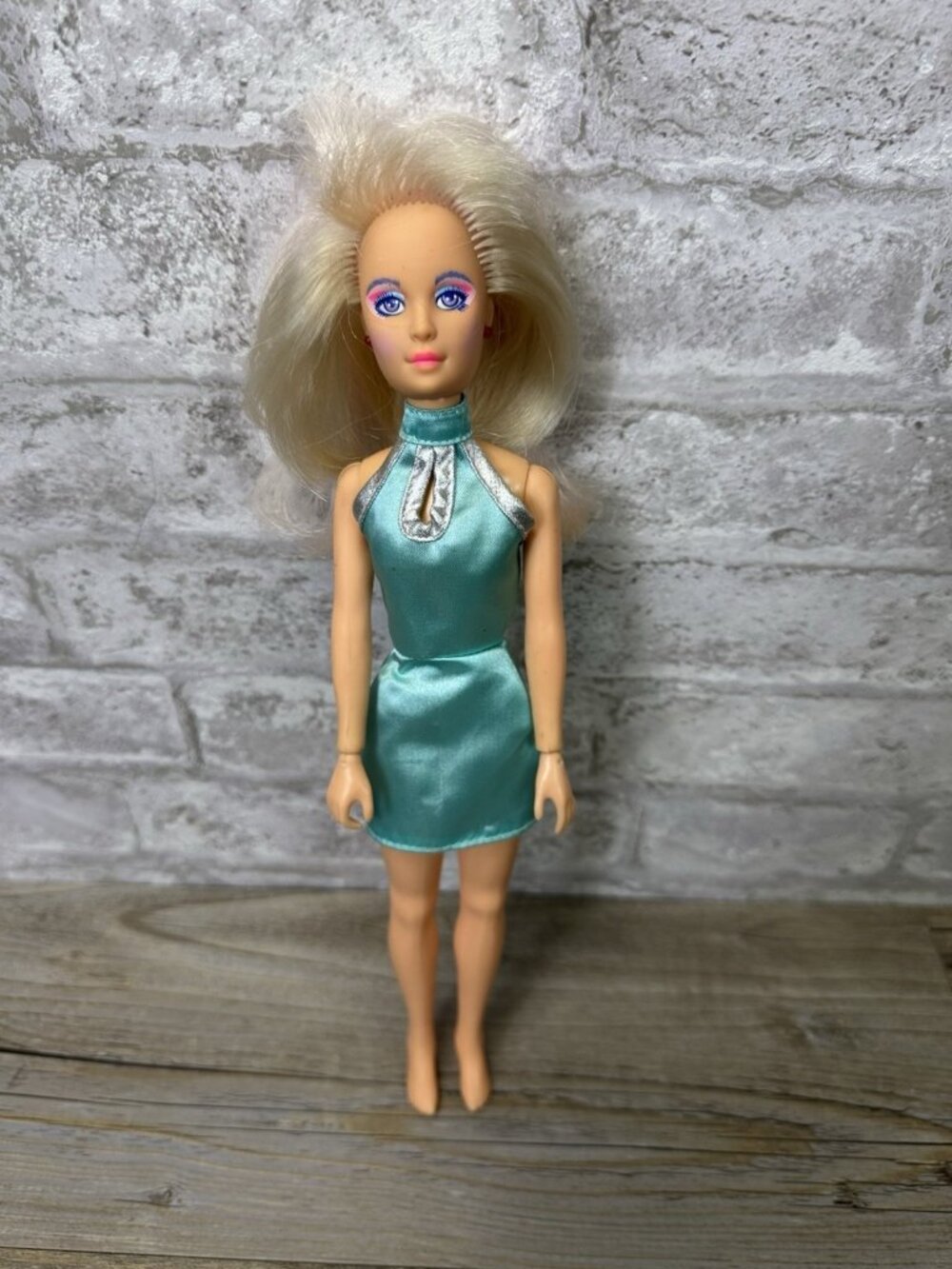 Vintage Hasbro 1980s Jem & the Holograms JEM/Jerrica Doll Truly Outrageous 3793